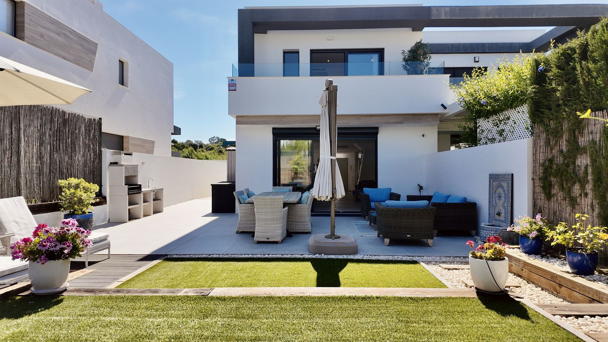 Huis te koop in New Golden Mile | 4 slaapkamers H5407051