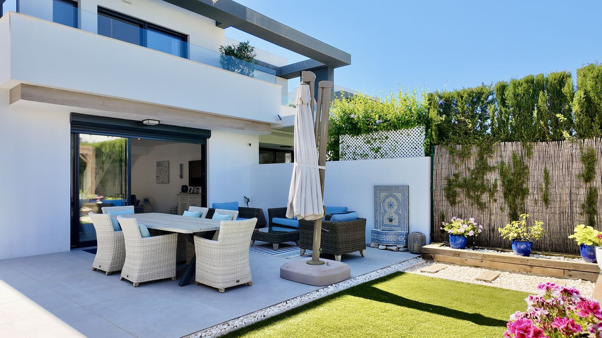 Huis te koop in New Golden Mile | 4 slaapkamers H5407051