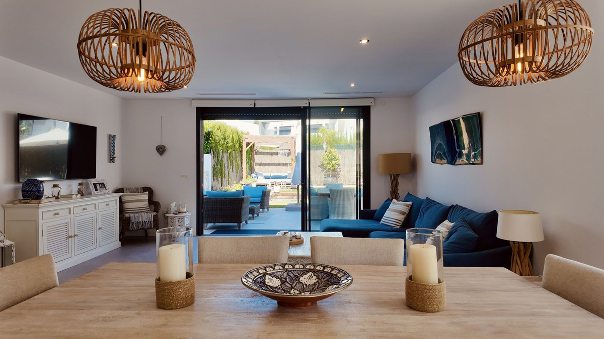 Huis te koop in New Golden Mile | 4 slaapkamers H5407051