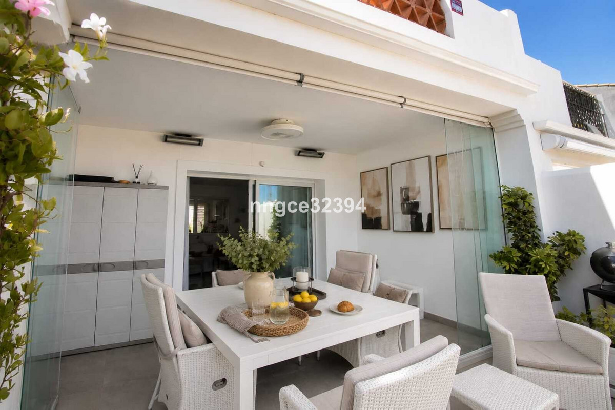 Huis te koop in New Golden Mile | 4 slaapkamers H5443633