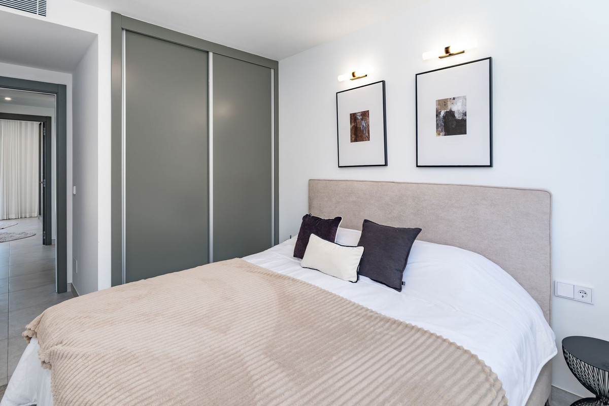 Huis te koop in New Golden Mile | 3 slaapkamers H5483686
