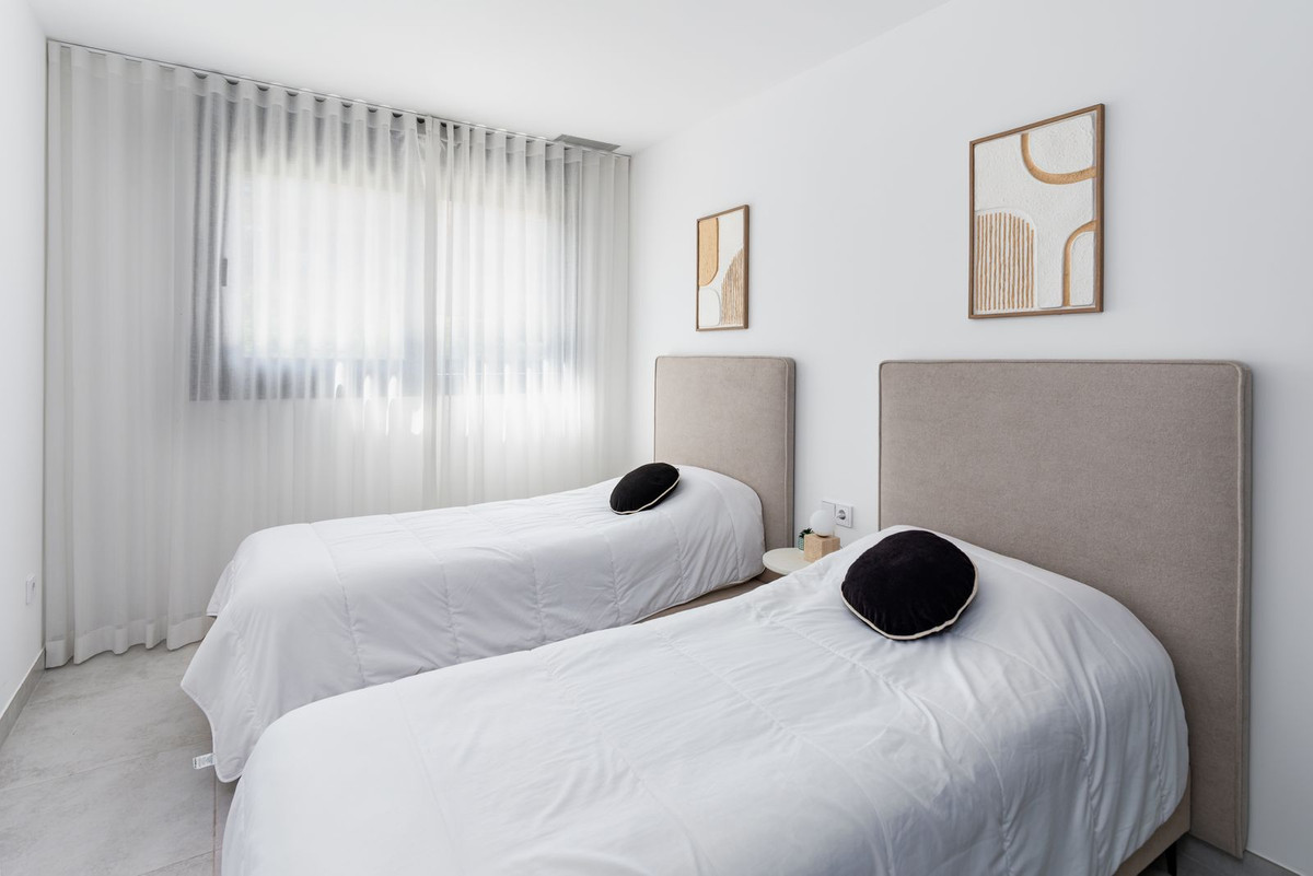Huis te koop in New Golden Mile | 3 slaapkamers H5483686