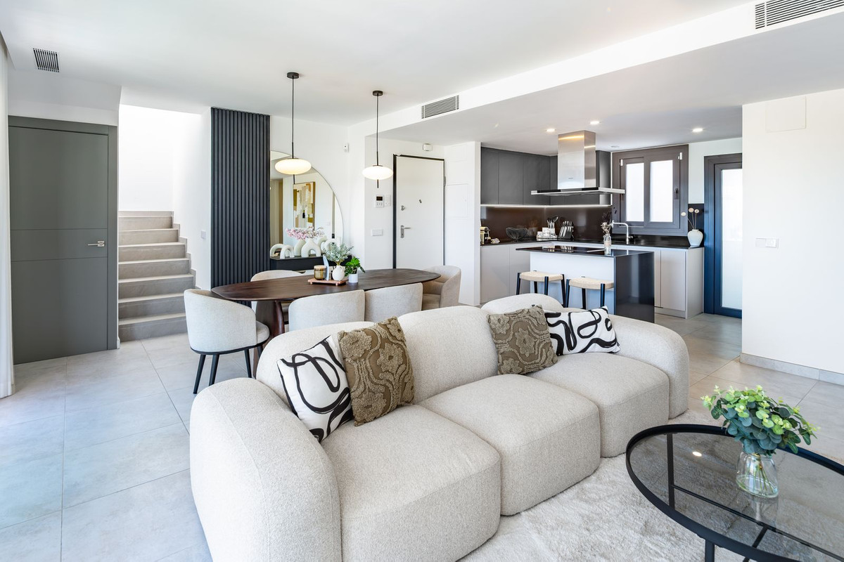 Huis te koop in New Golden Mile | 3 slaapkamers H5483686