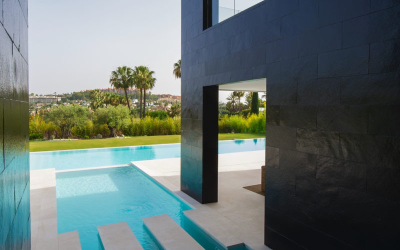 Huis te koop in Nueva Andalucía | 5 slaapkamers H2803361