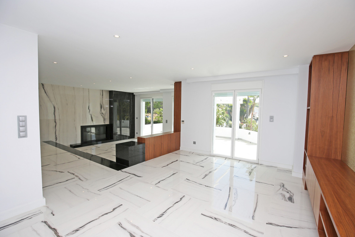 Property main view 44