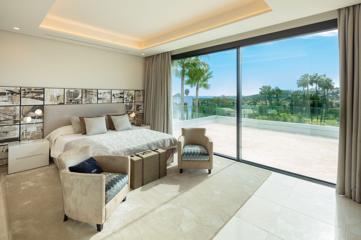 Huis te koop in Nueva Andalucía | 6 slaapkamers H4229713