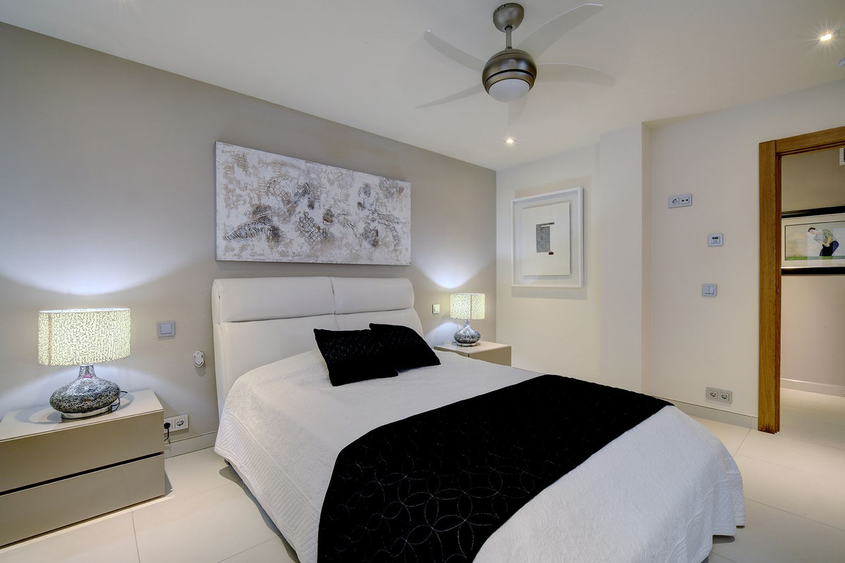 Huis te koop in Nueva Andalucía | 5 slaapkamers H4372624