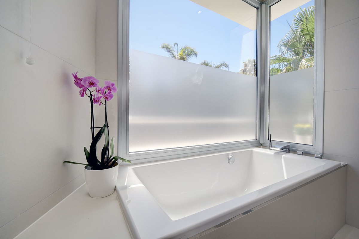 Huis te koop in Nueva Andalucía | 5 slaapkamers H4372624