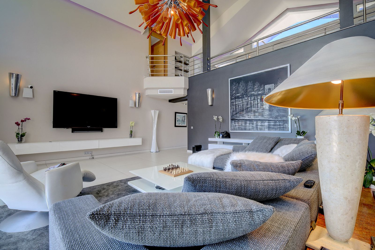 Huis te koop in Nueva Andalucía | 5 slaapkamers H4372624