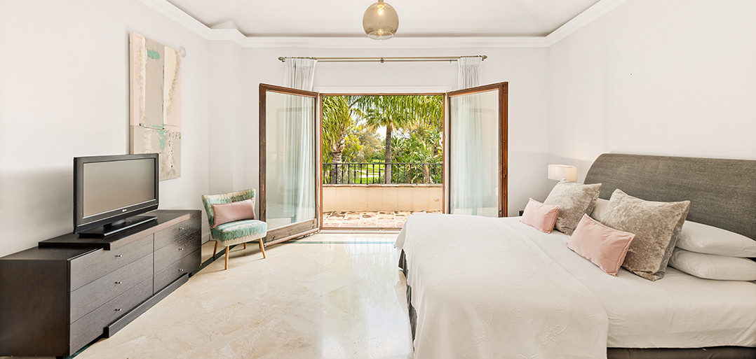 Huis te koop in Nueva Andalucía | 6 slaapkamers H4439494