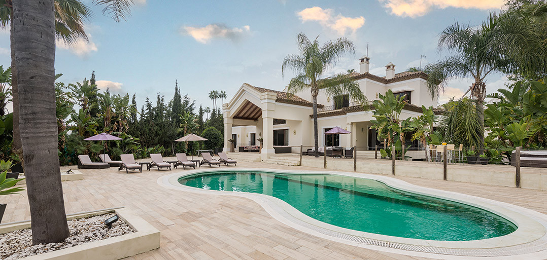 Huis te koop in Nueva Andalucía | 6 slaapkamers H4439494