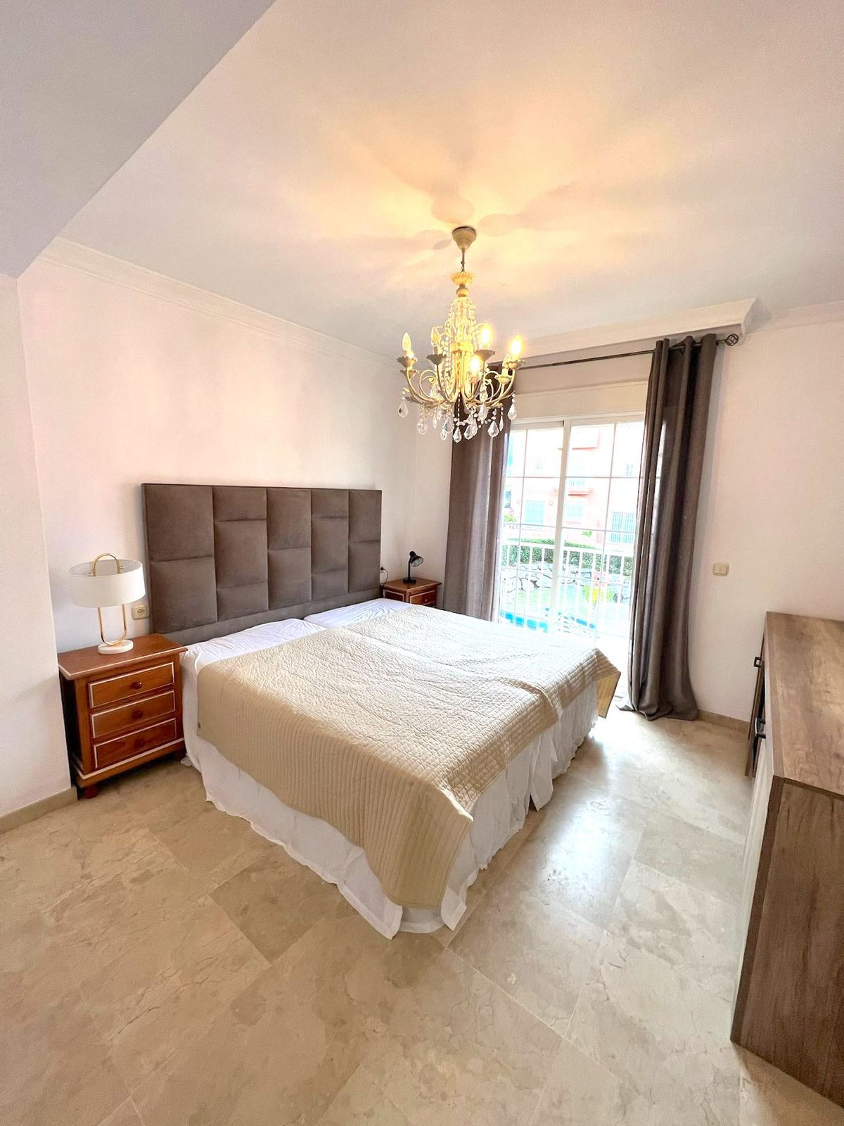 House te koop in Nueva Andalucía | 3 slaapkamers H4749211