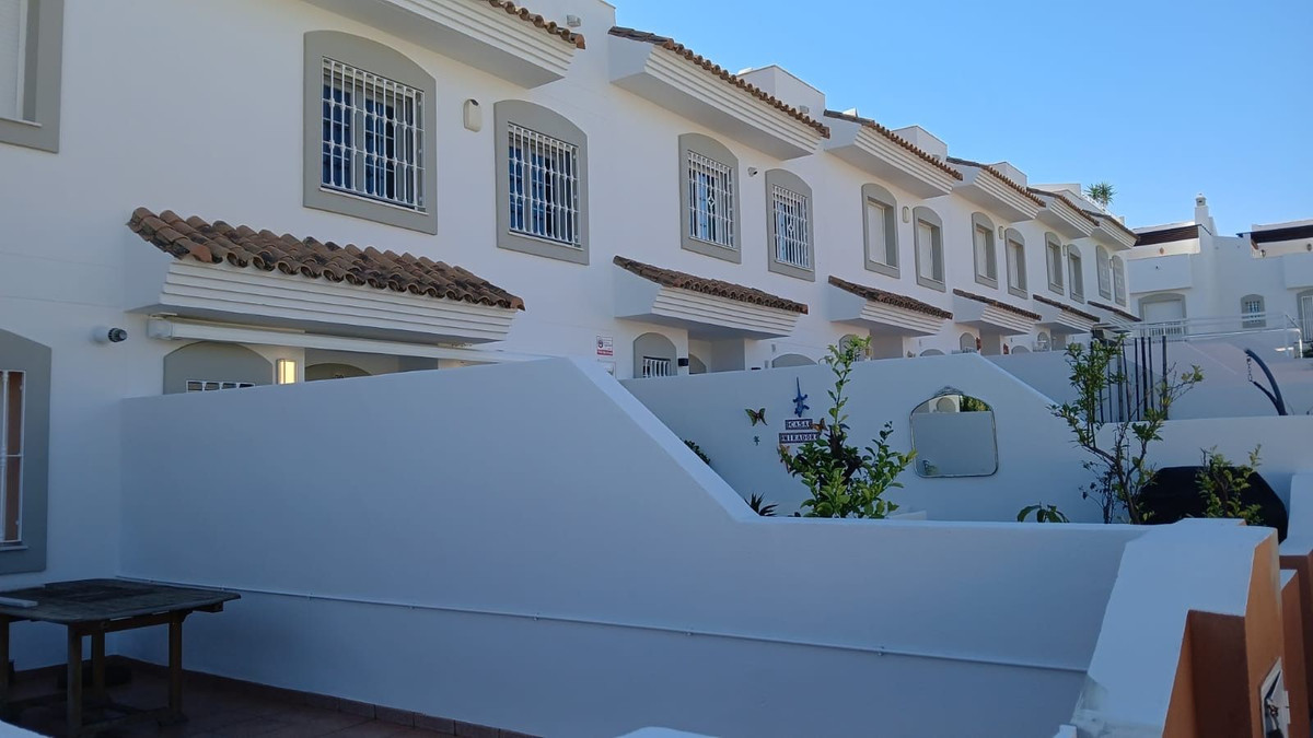 House te koop in Nueva Andalucía | 3 slaapkamers H4749211