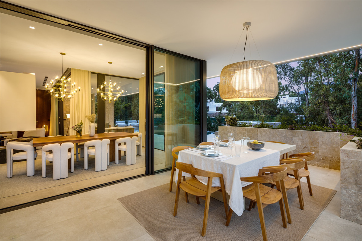 Huis te koop in Nueva Andalucía | 5 slaapkamers H4802620