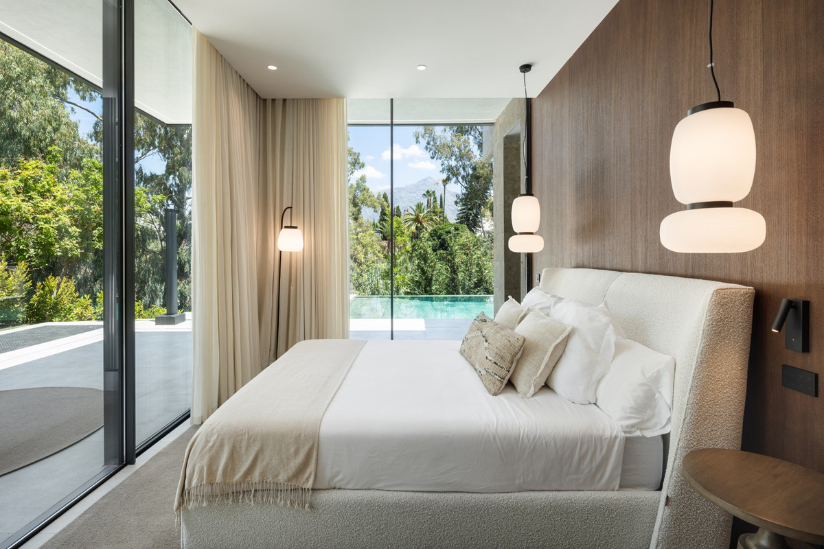 Huis te koop in Nueva Andalucía | 5 slaapkamers H4802620