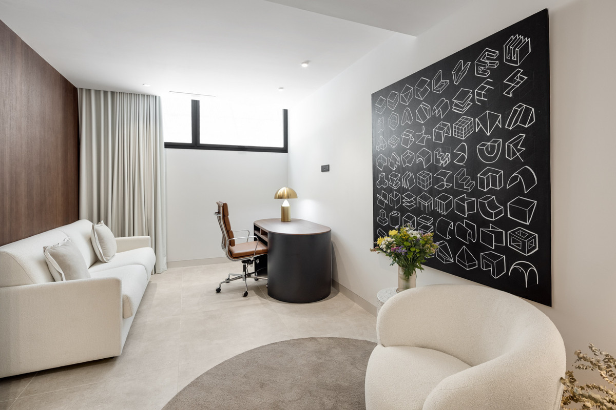 Huis te koop in Nueva Andalucía | 5 slaapkamers H4802620