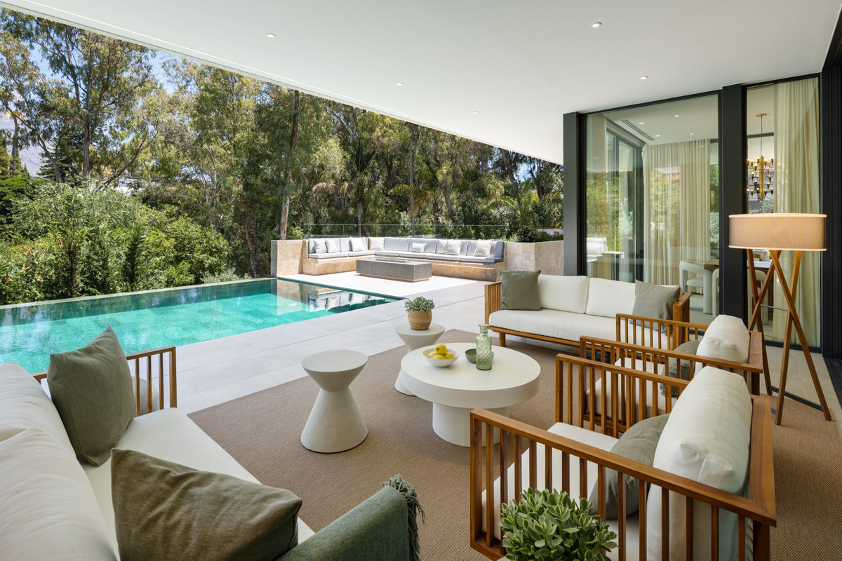 Huis te koop in Nueva Andalucía | 5 slaapkamers H4802620