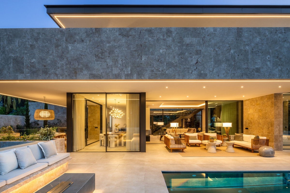 Huis te koop in Nueva Andalucía | 5 slaapkamers H4802620