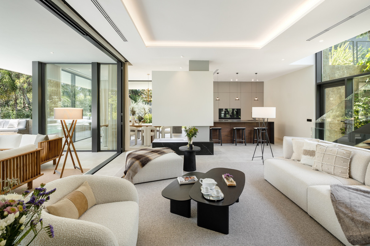 Huis te koop in Nueva Andalucía | 5 slaapkamers H4802620