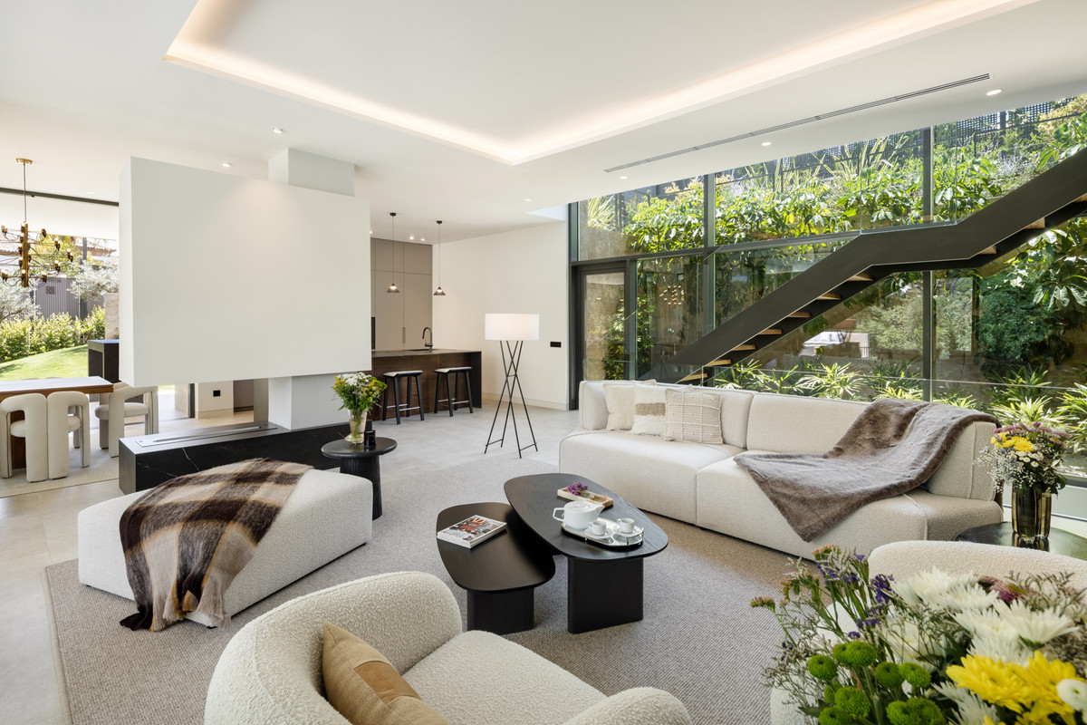 Huis te koop in Nueva Andalucía | 5 slaapkamers H4802620