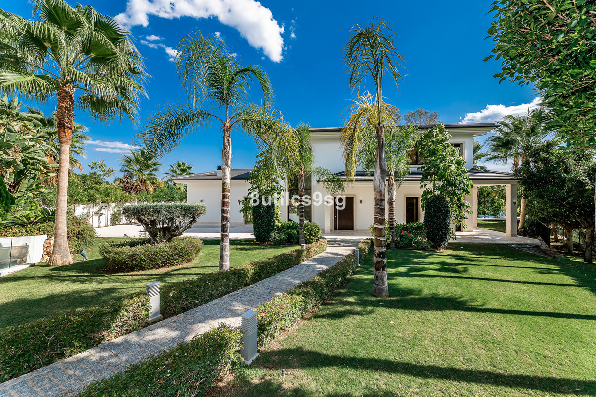 Huis te koop in Nueva Andalucía | 5 slaapkamers H4838200
