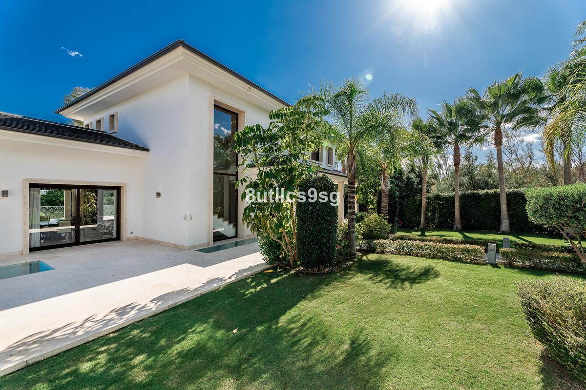 Huis te koop in Nueva Andalucía | 5 slaapkamers H4838200