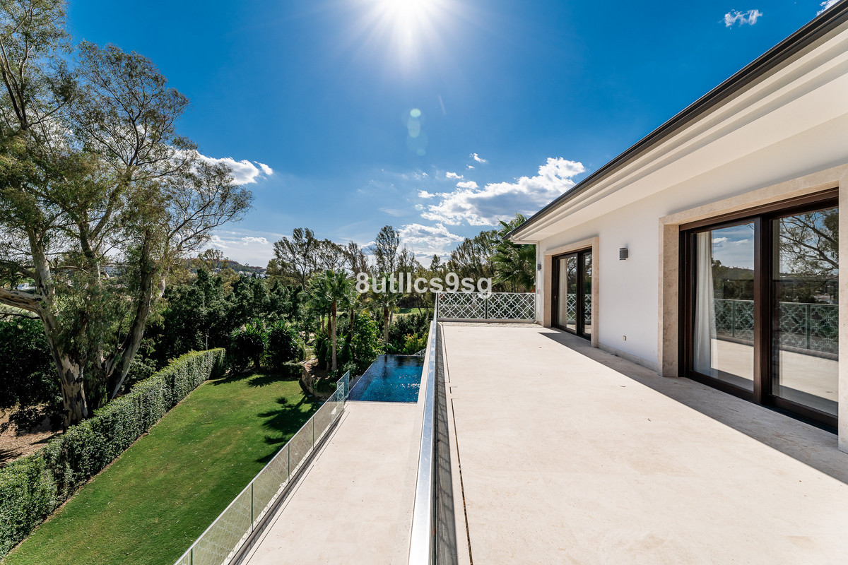 Huis te koop in Nueva Andalucía | 5 slaapkamers H4838200