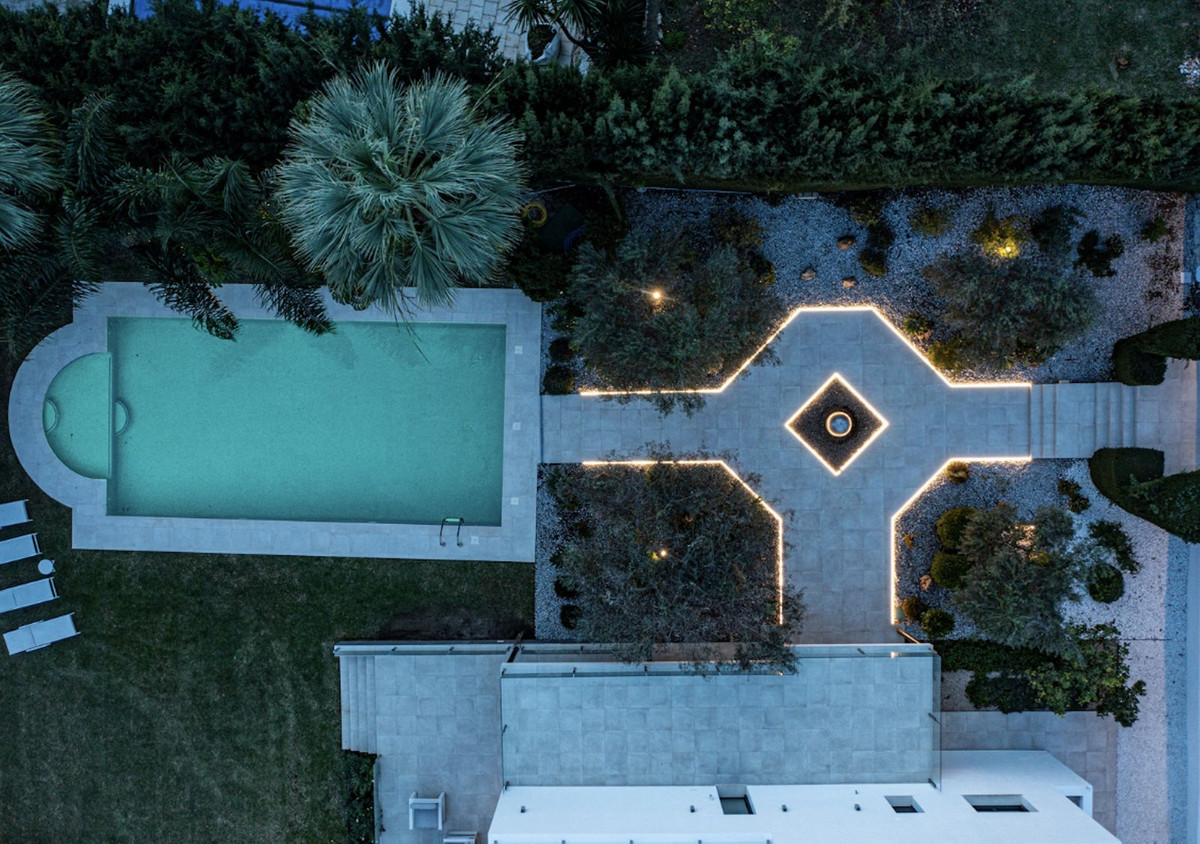 Huis te koop in Nueva Andalucía | 5 slaapkamers H4846231