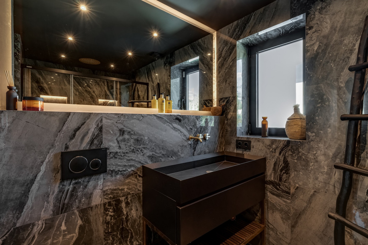 Property main view 33