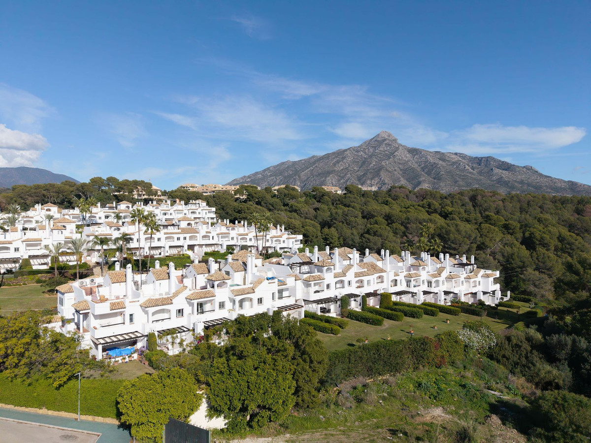 Geschakelde Woning in Nueva Andalucía-34