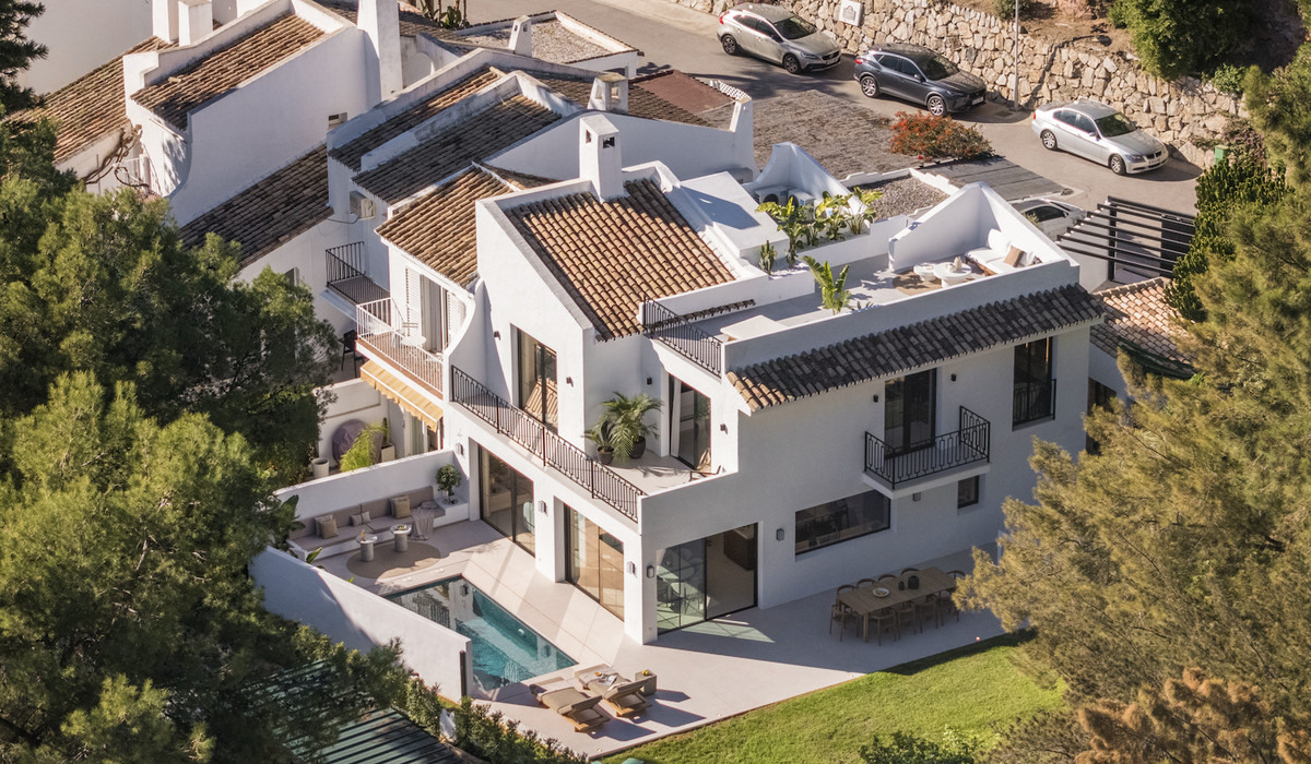 Huis te koop in Nueva Andalucía | 5 slaapkamers H4917565
