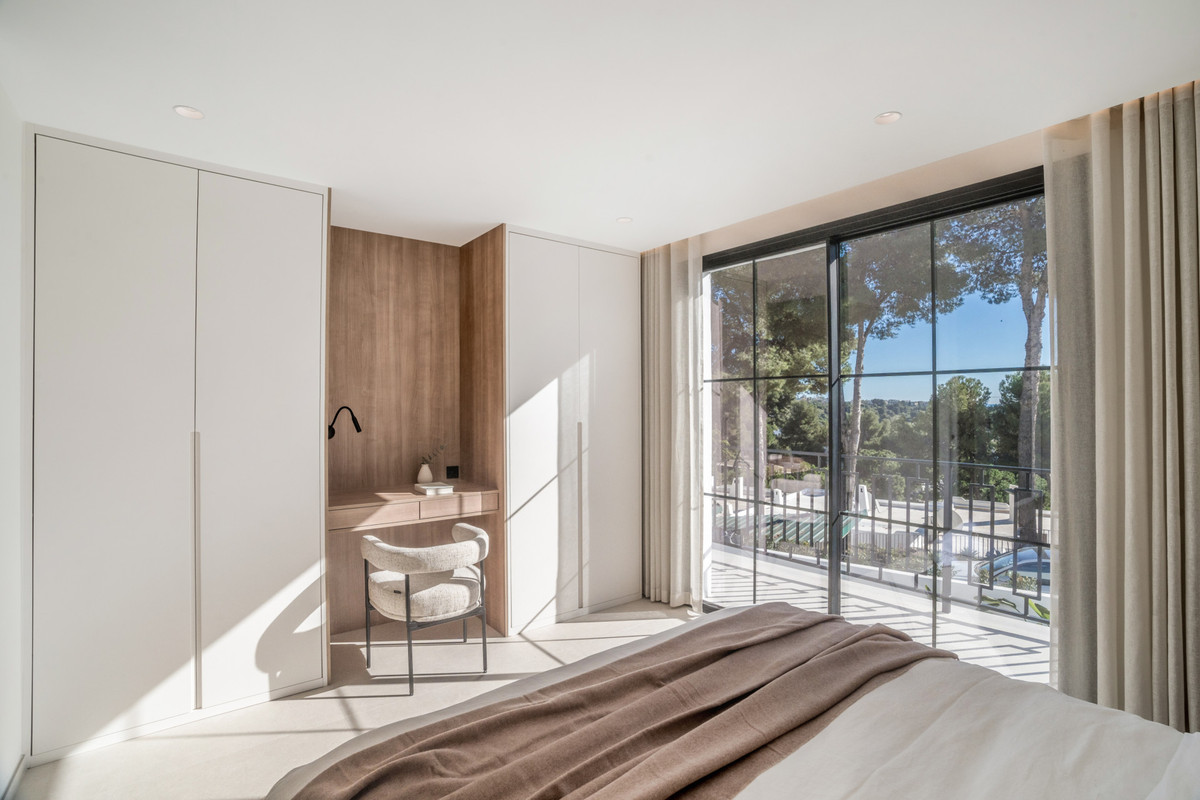 Huis te koop in Nueva Andalucía | 5 slaapkamers H4917565