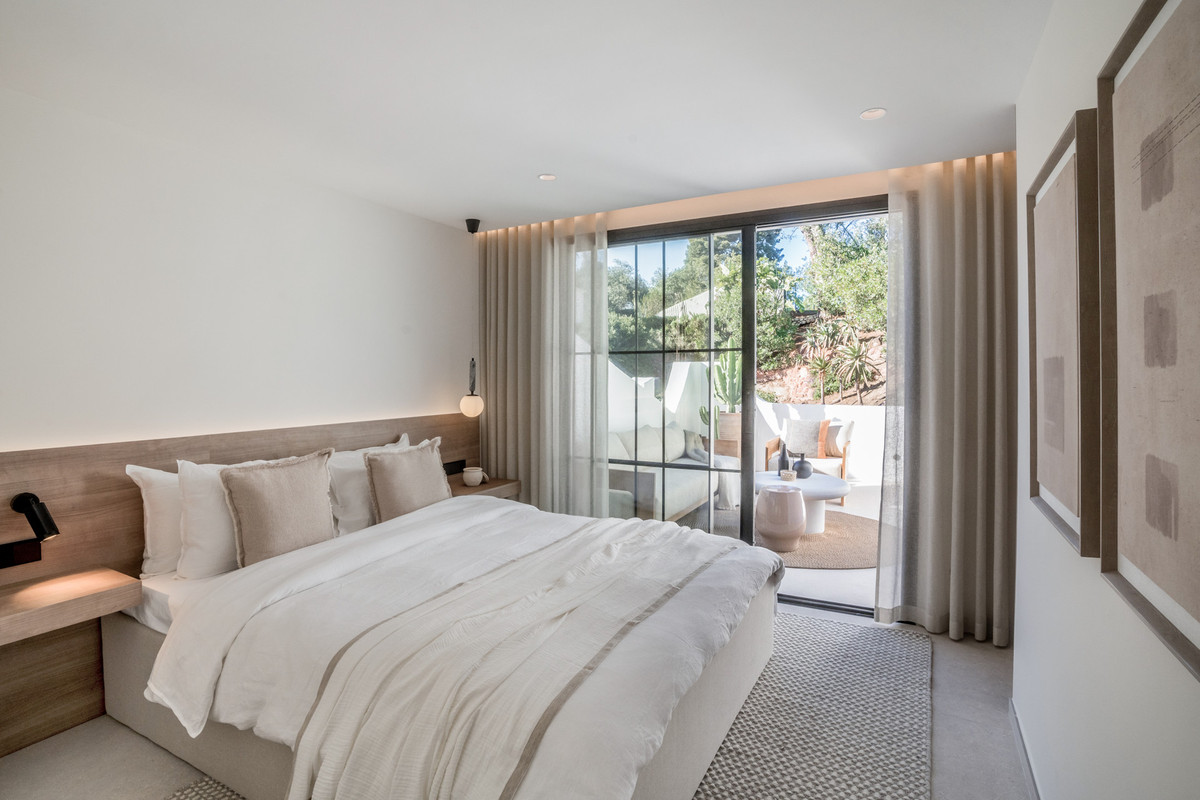 Huis te koop in Nueva Andalucía | 5 slaapkamers H4917565