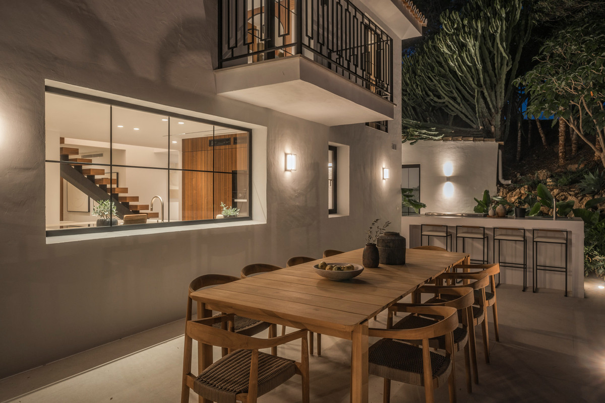Huis te koop in Nueva Andalucía | 5 slaapkamers H4917565