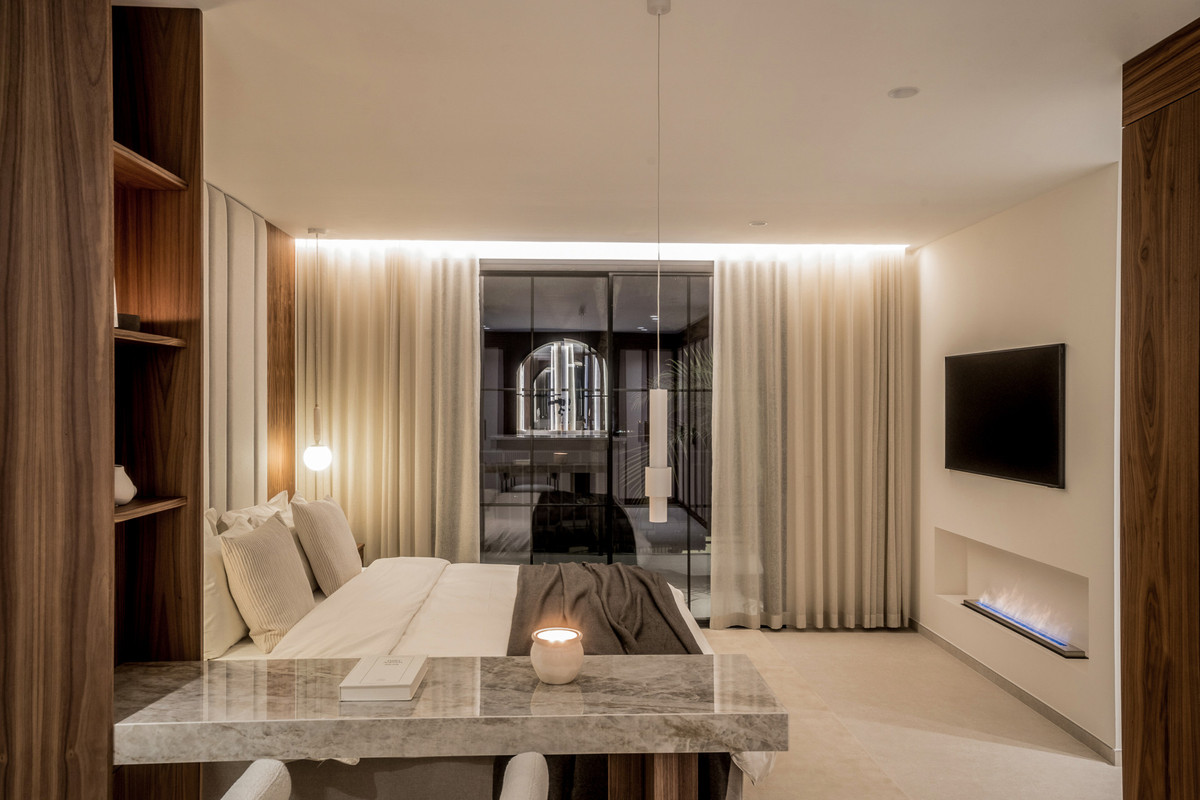 Huis te koop in Nueva Andalucía | 5 slaapkamers H4917565