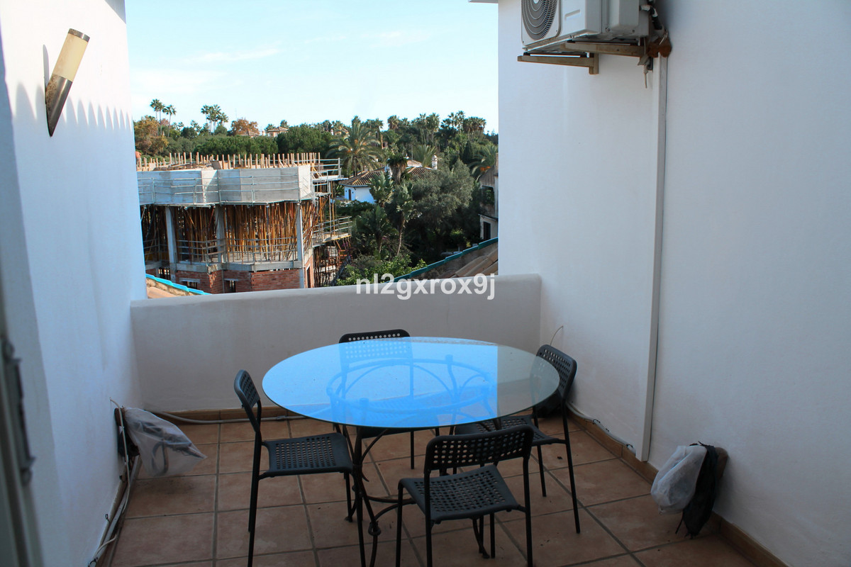 Vrijstaande Villa in Nueva Andalucía-27