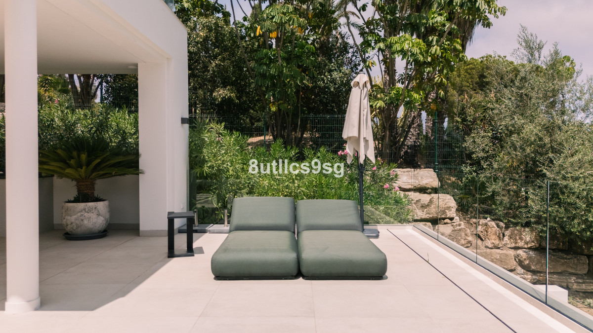 Huis te koop in Nueva Andalucía | 5 slaapkamers H4922260