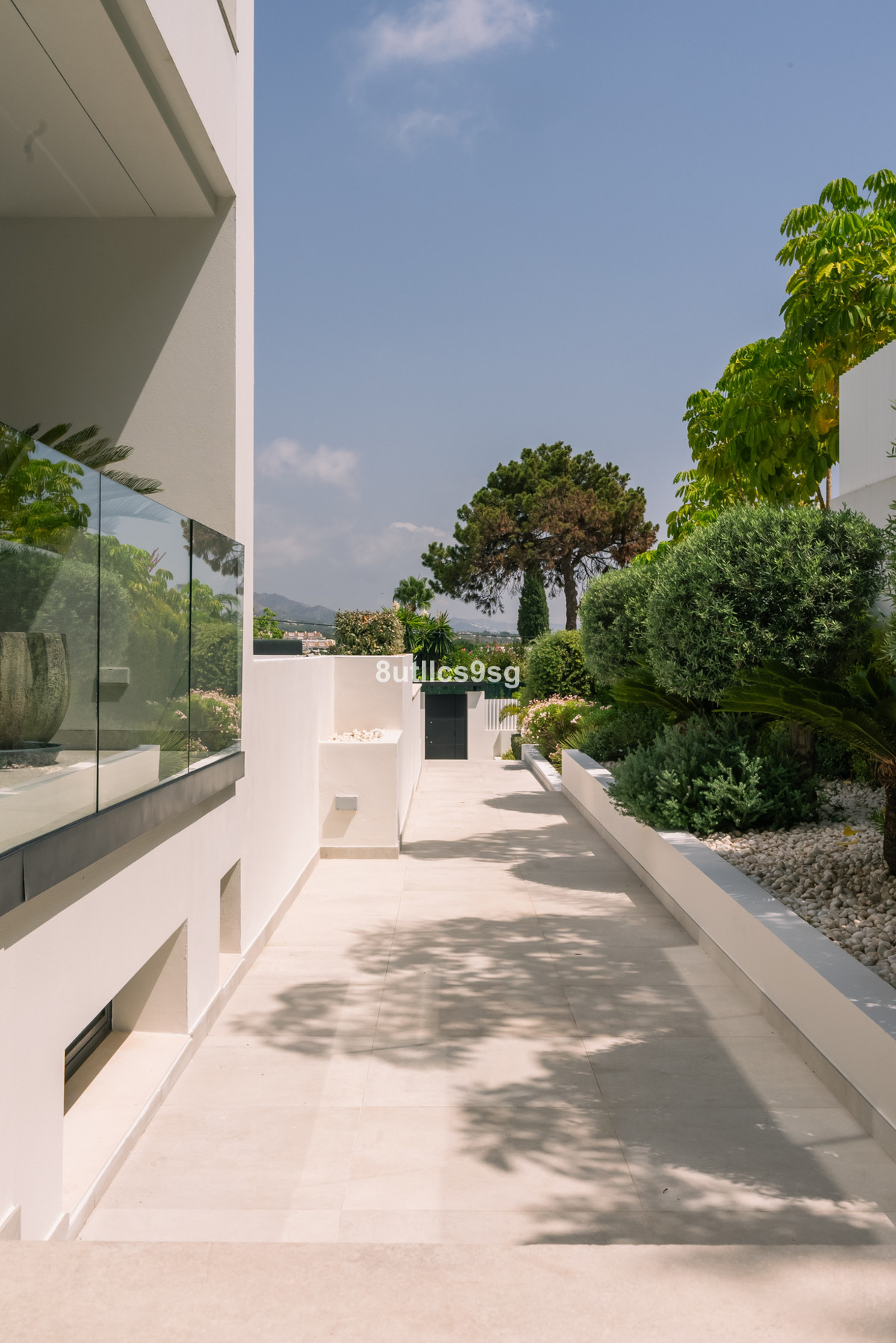 Huis te koop in Nueva Andalucía | 5 slaapkamers H4922260