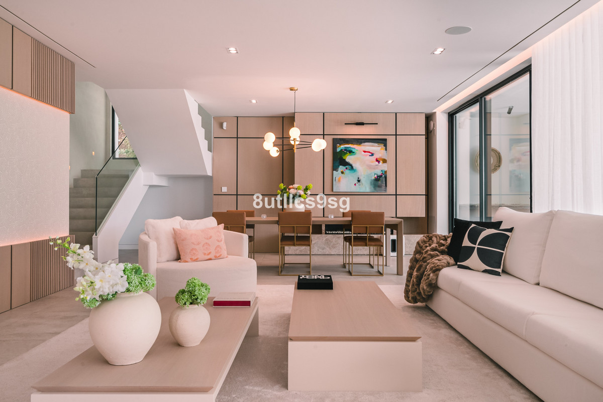 Huis te koop in Nueva Andalucía | 5 slaapkamers H4922260