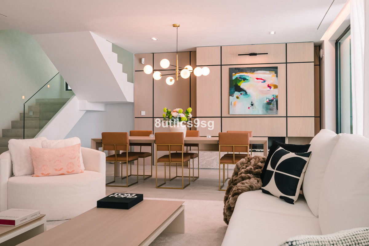 Huis te koop in Nueva Andalucía | 5 slaapkamers H4922260
