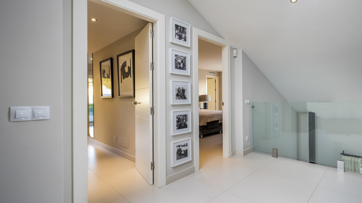 Huis te koop in Nueva Andalucía | 4 slaapkamers H4937398