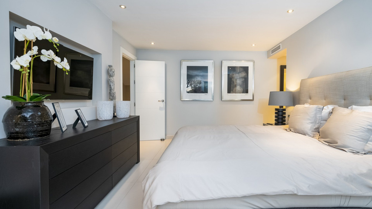 Huis te koop in Nueva Andalucía | 4 slaapkamers H4937398