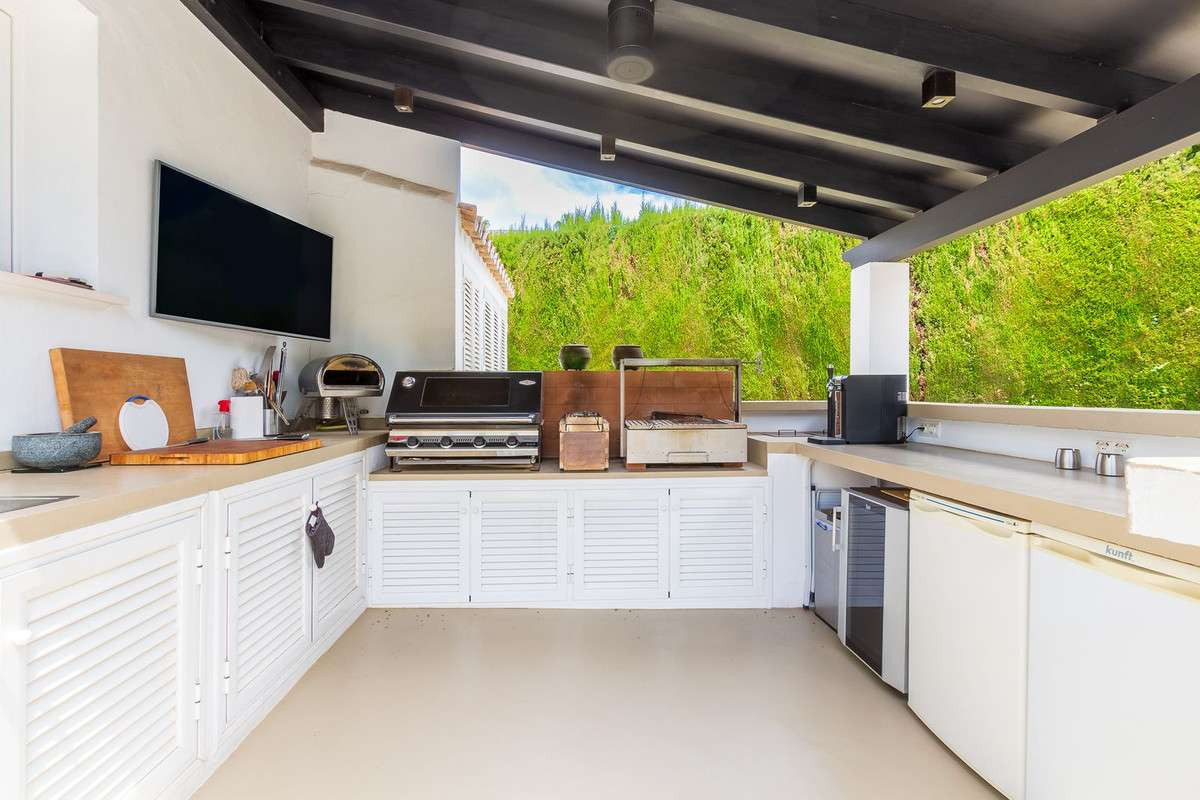 Huis te koop in Nueva Andalucía | 4 slaapkamers H4937398