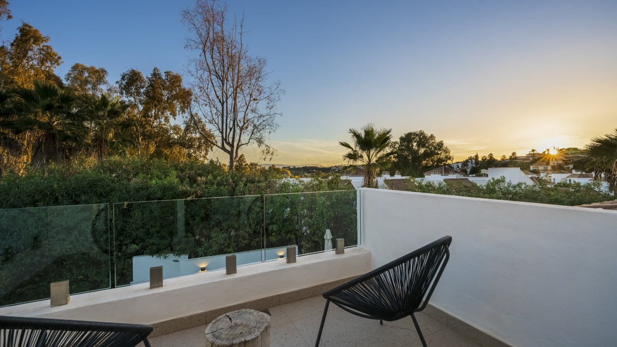 Huis te koop in Nueva Andalucía | 4 slaapkamers H4937398