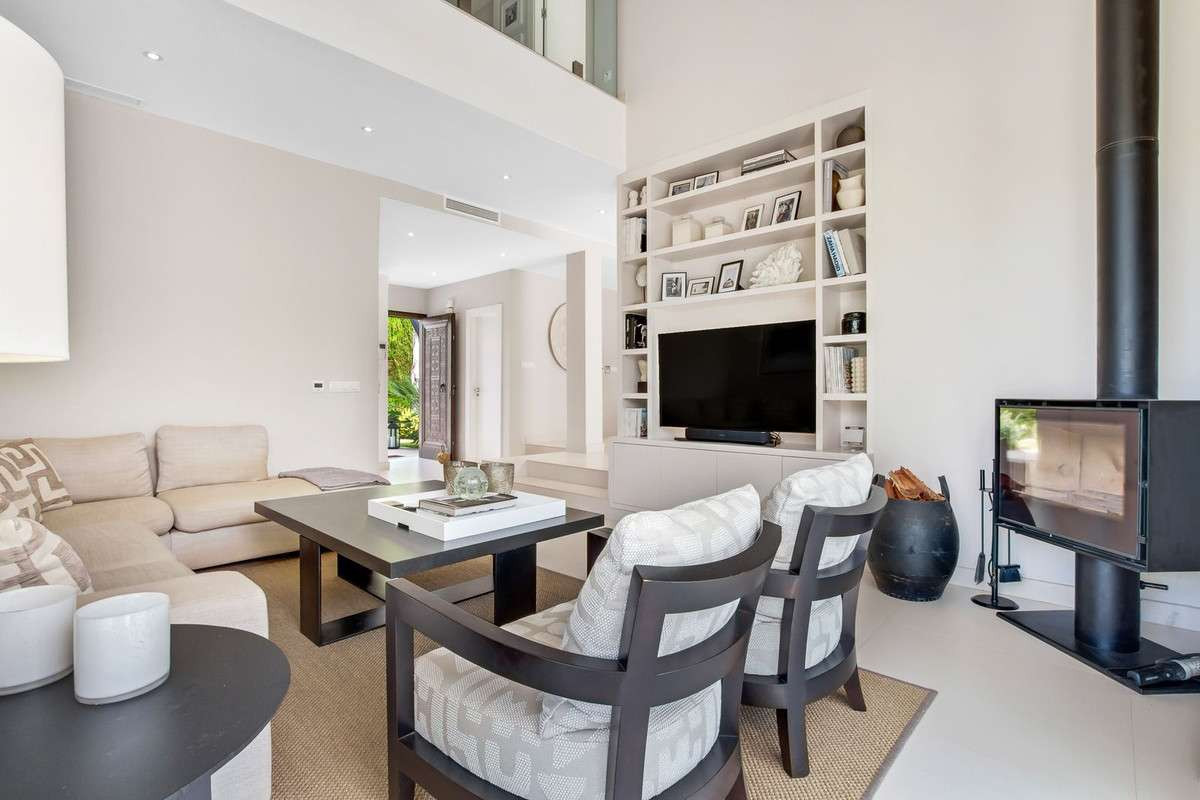 Huis te koop in Nueva Andalucía | 4 slaapkamers H4937398