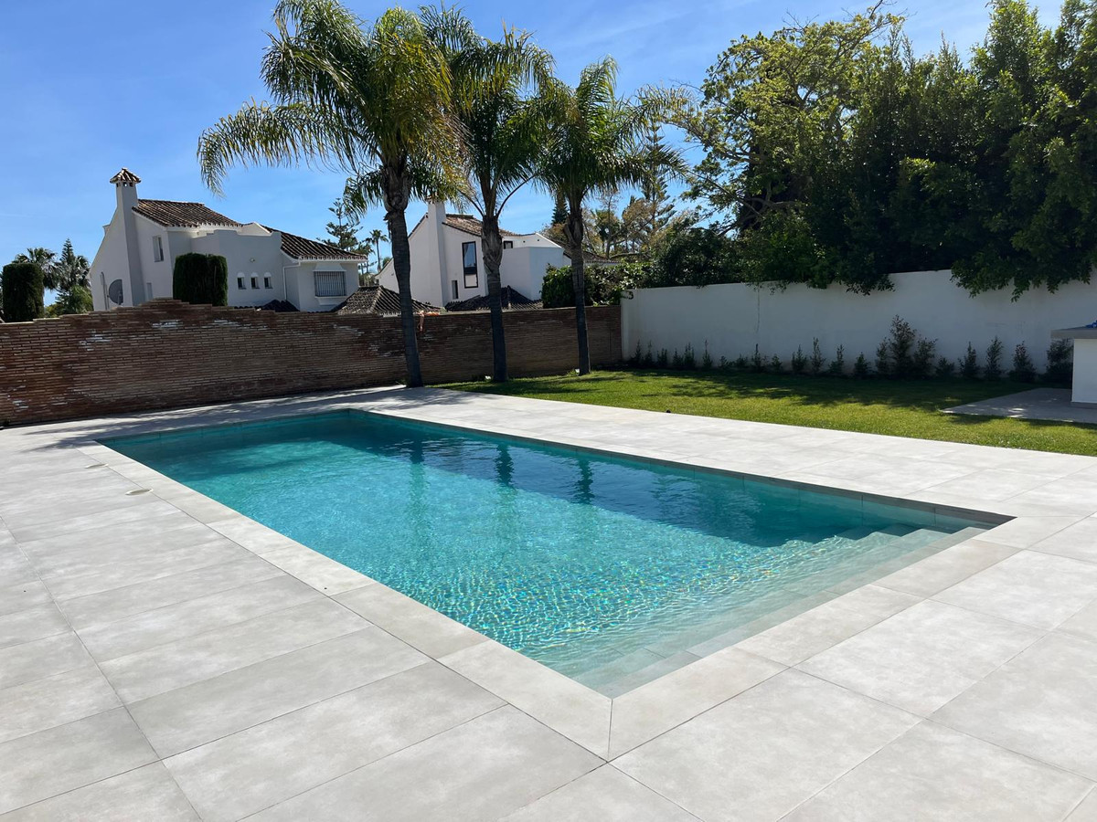 Huis te koop in Nueva Andalucía | 6 slaapkamers H4973695