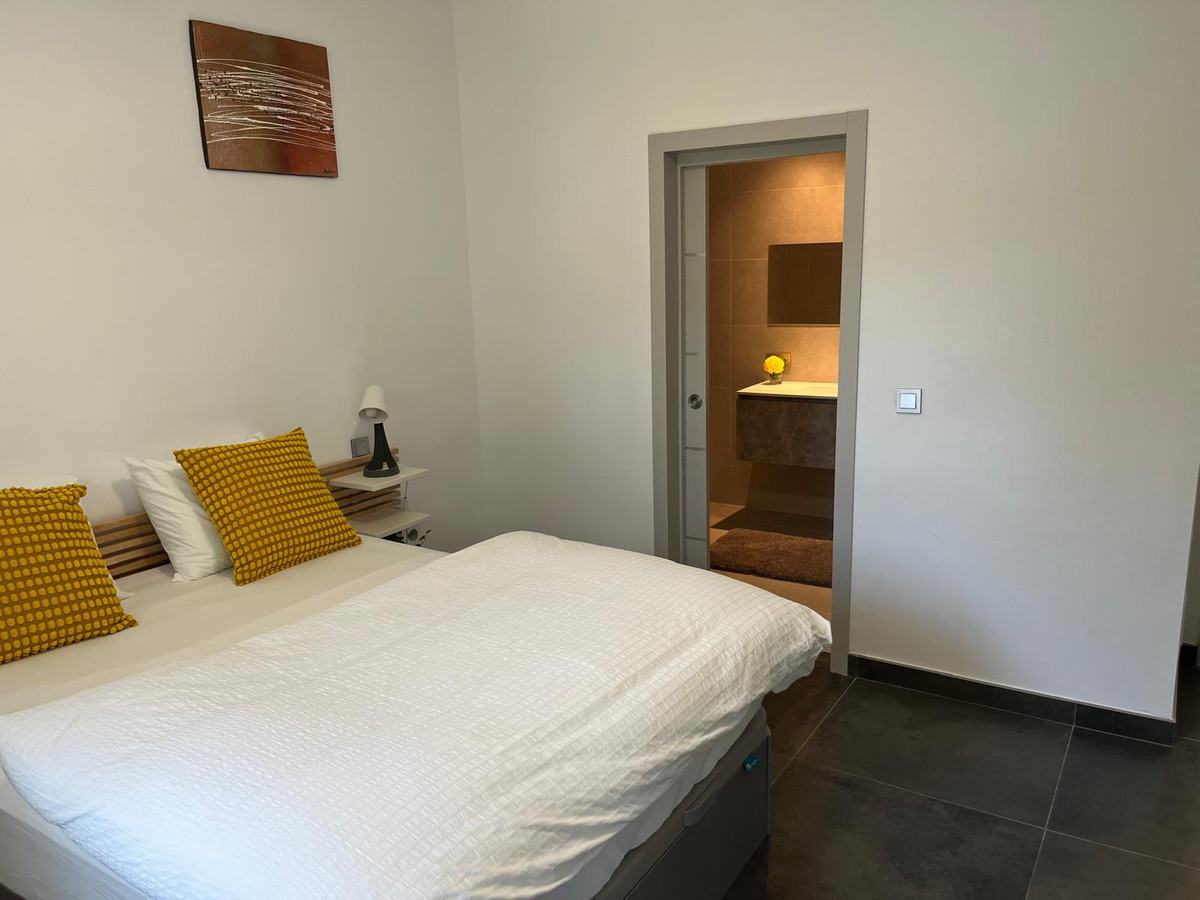 Huis te koop in Nueva Andalucía | 6 slaapkamers H4973695