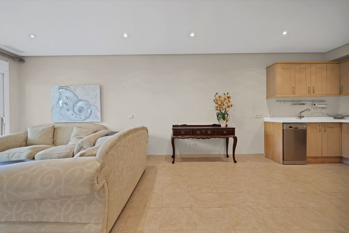 Property main view 44