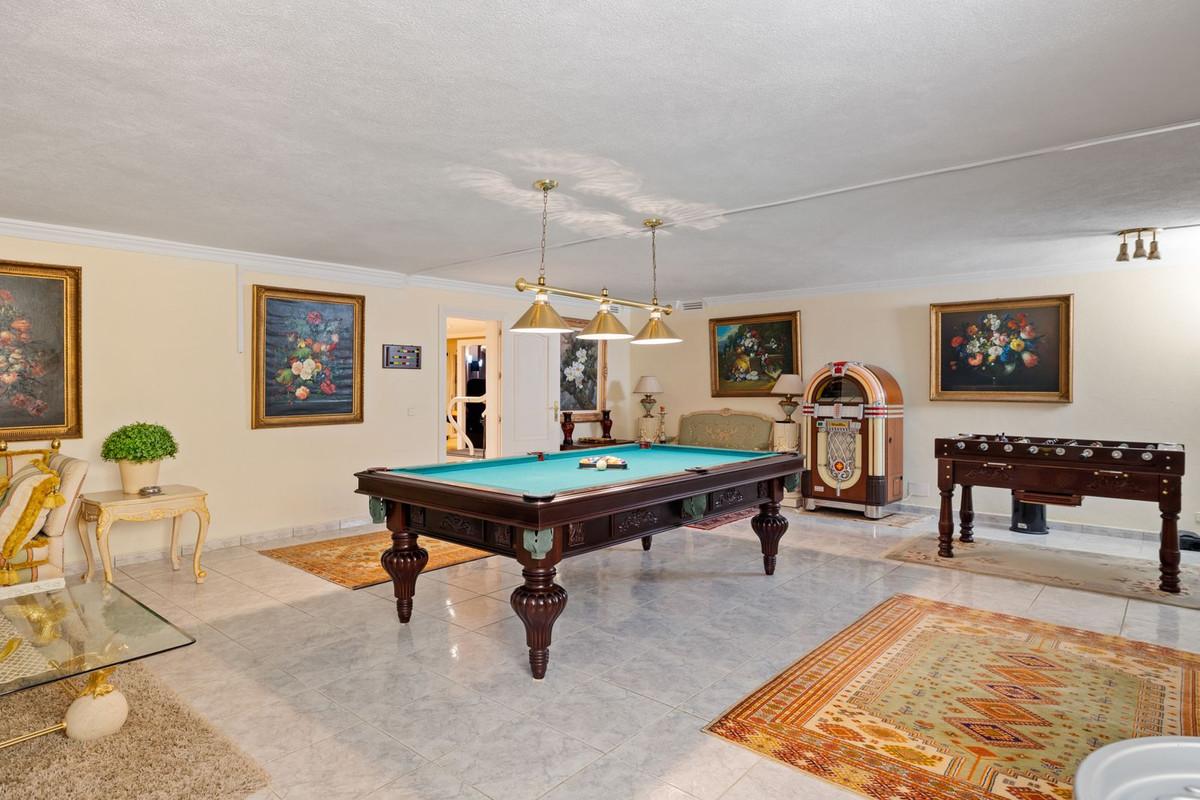 Huis te koop in Nueva Andalucía | 6 slaapkamers H4986700