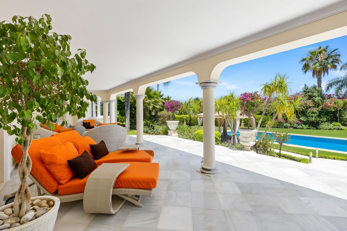 Huis te koop in Nueva Andalucía | 6 slaapkamers H4986700